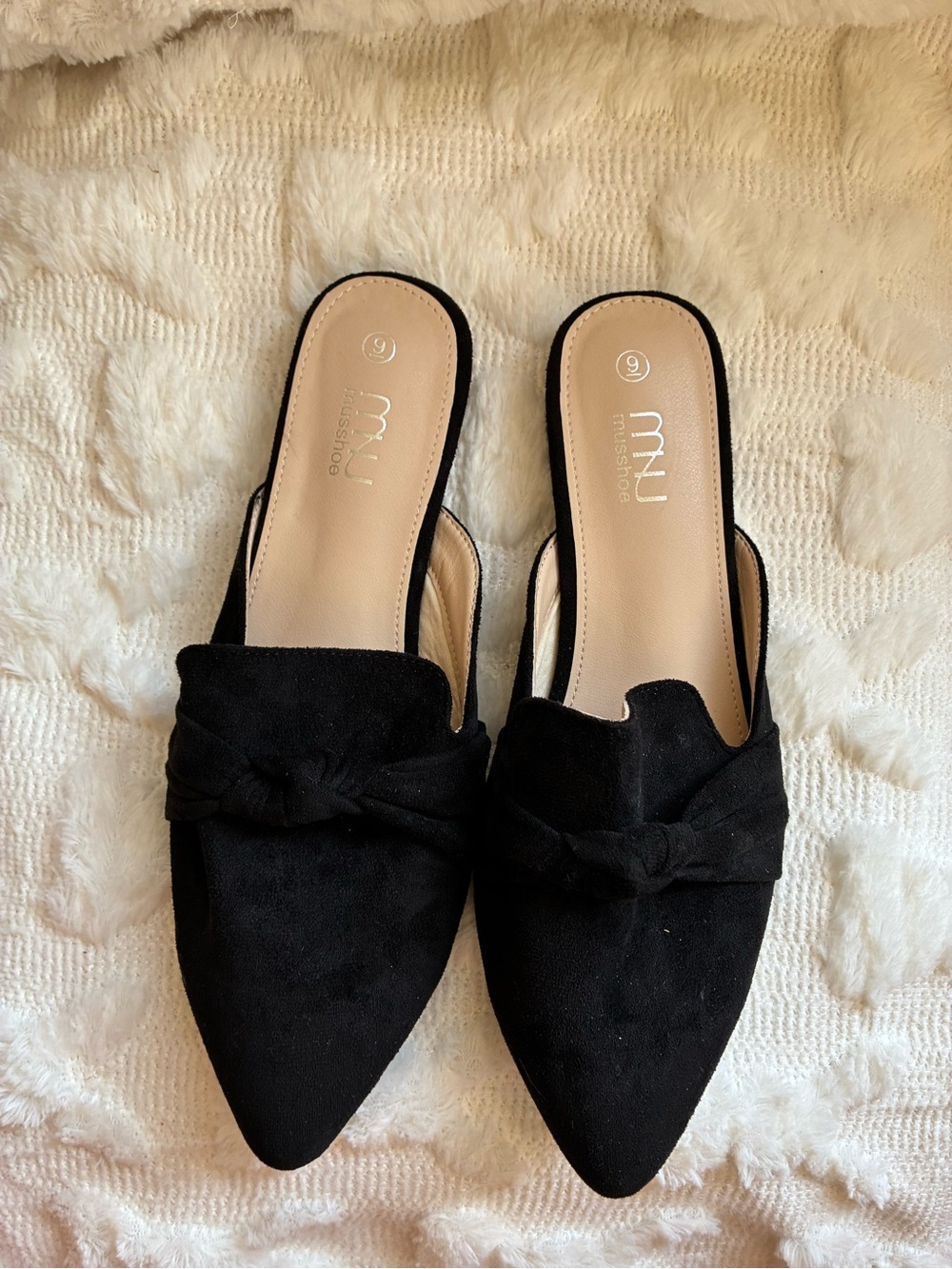 Women’s Black Pointed Toe Knot-Accent Slip-On Mules 9 Brand New